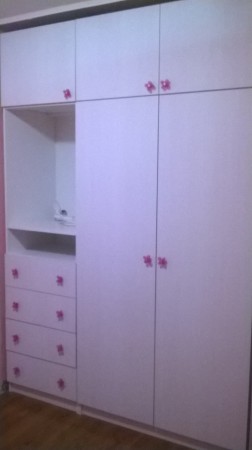 Closet niña